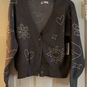 SO Juniors Sweater M ~ NWT